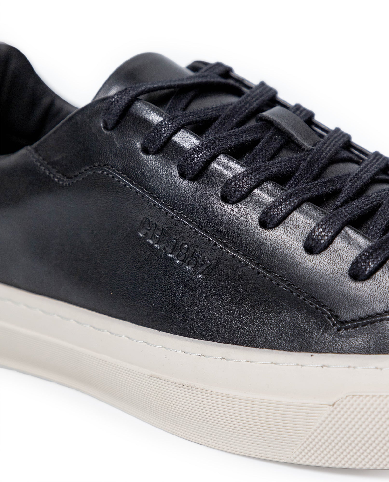 Mens Sneakers Flat Natural Finish Aniline Leather Interior Linings Rubber Sole Tone on Tone Laces - Black 63_061H016_NEG194007_3