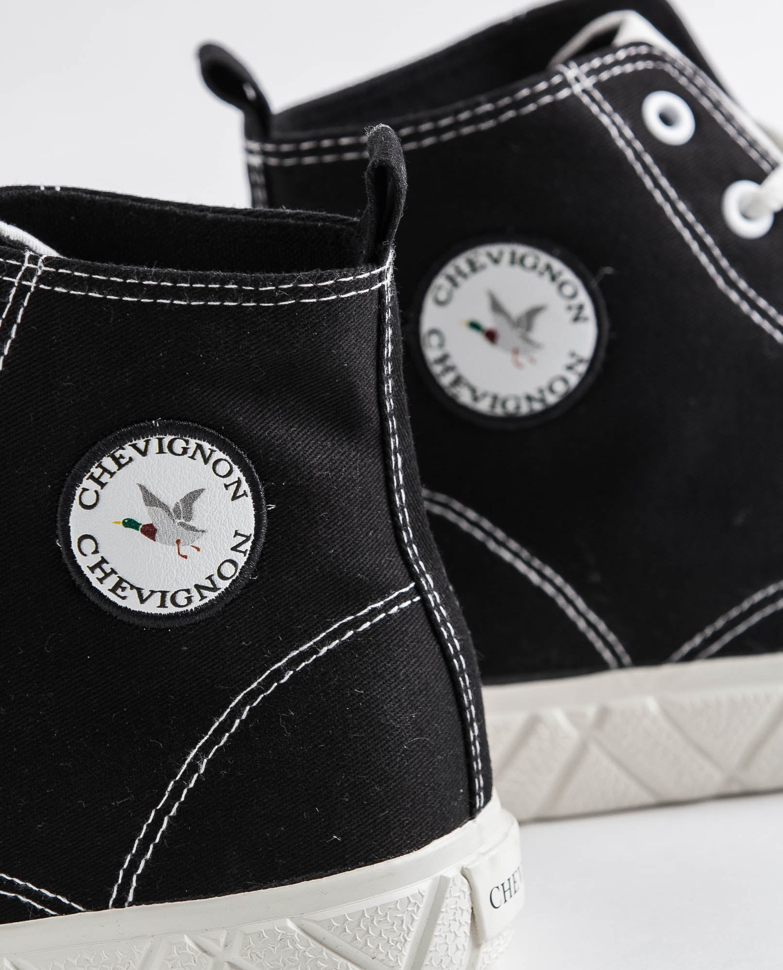 Men´s High-Top Canvas Sneakers - Black 63_064D204_NEG193909_6