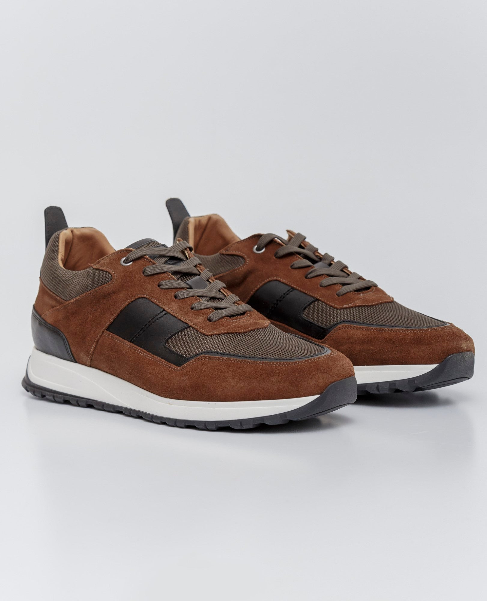 Men´s Leather Running Sneakers - Brown 63_064E208_CAF181148_0
