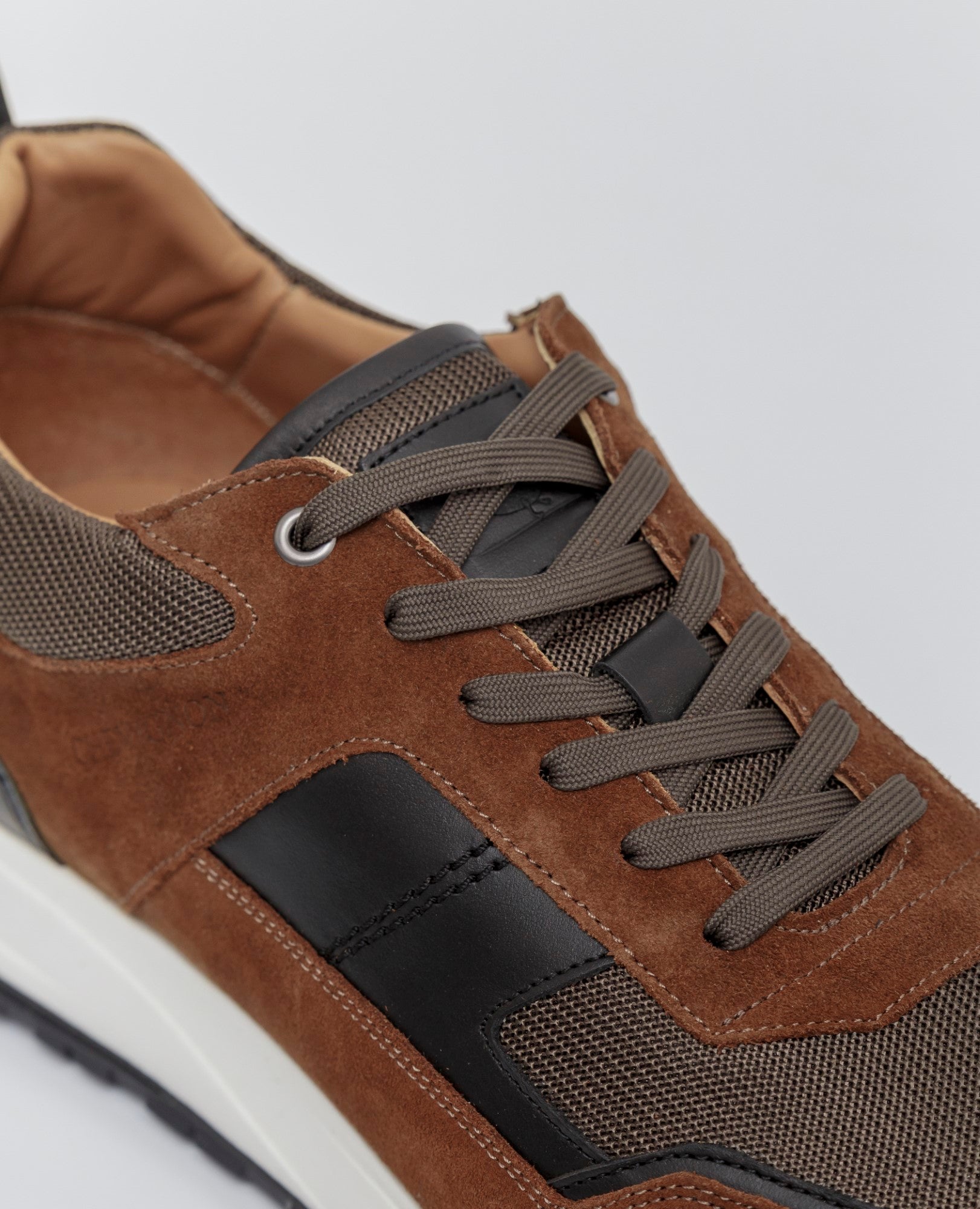 Men´s Leather Running Sneakers - Brown 63_064E208_CAF181148_5