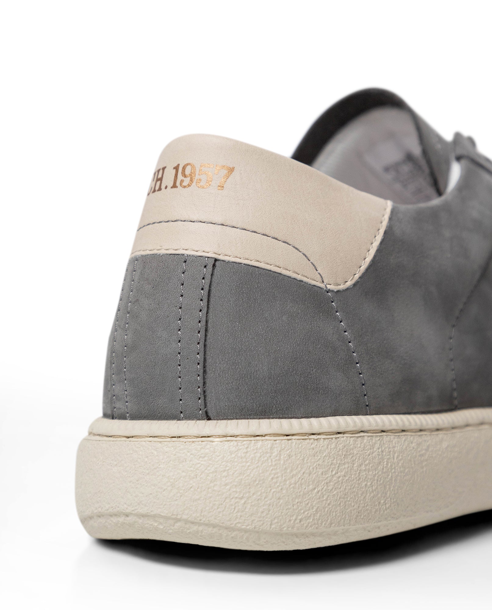 Men's Low Profile Leather Sneakers - Gray - 5