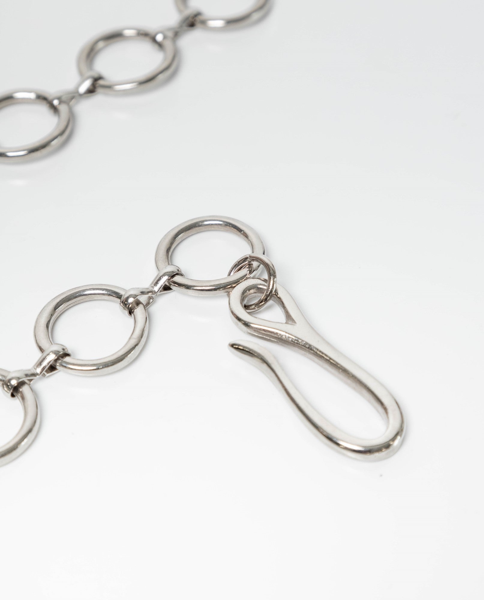 Women's Chain-Style Belt with Metal Rings and Y2K Inspiration - 2