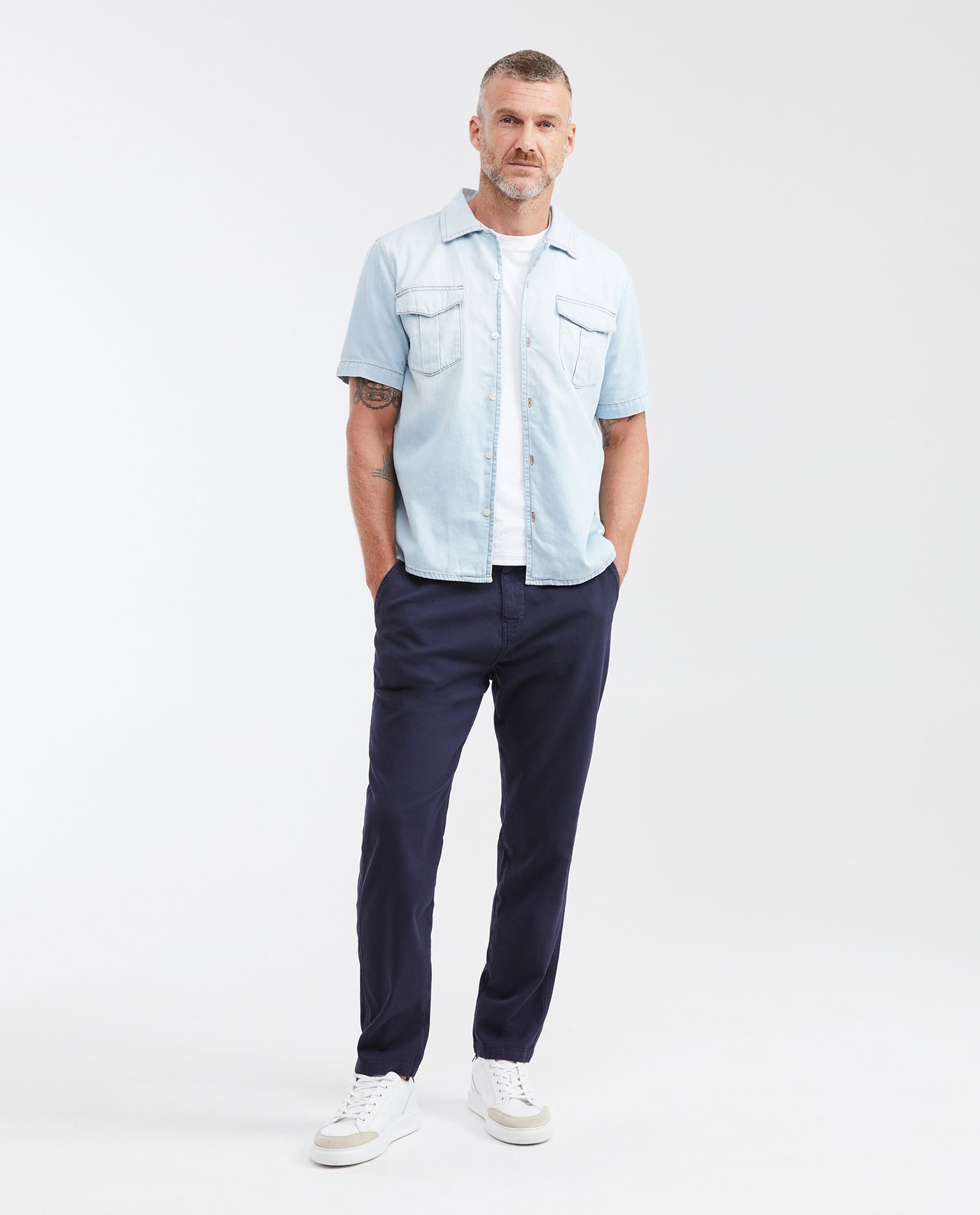 Men's Slim Fit Light Wash Short Sleeve Denim Shirt in Non-Stretch Cotton 312G001 - 2