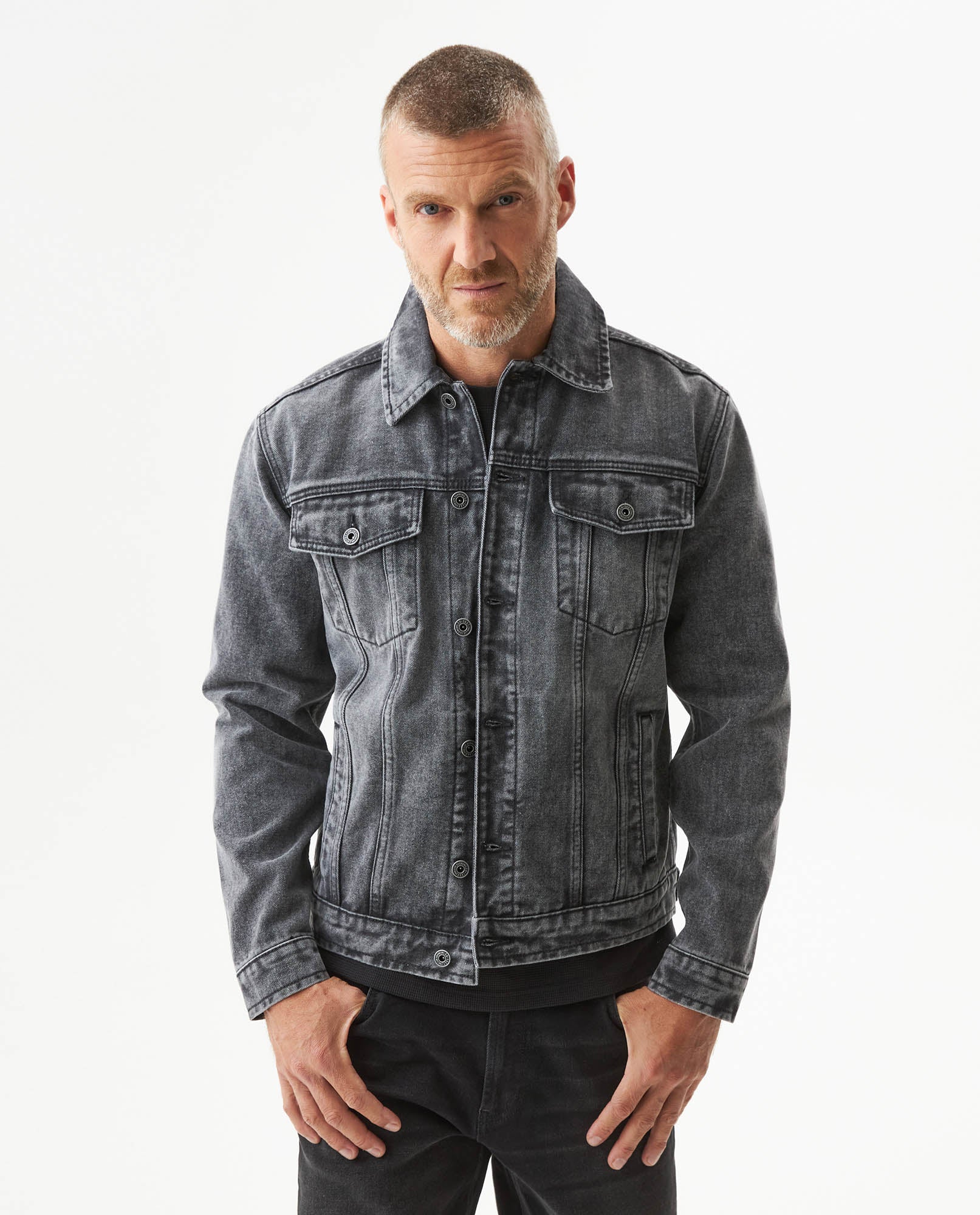 Men's Multi-Pocket Trucker Denim Jacket in Cotton-Viscose Blend, Tidemark 329G002 - 1