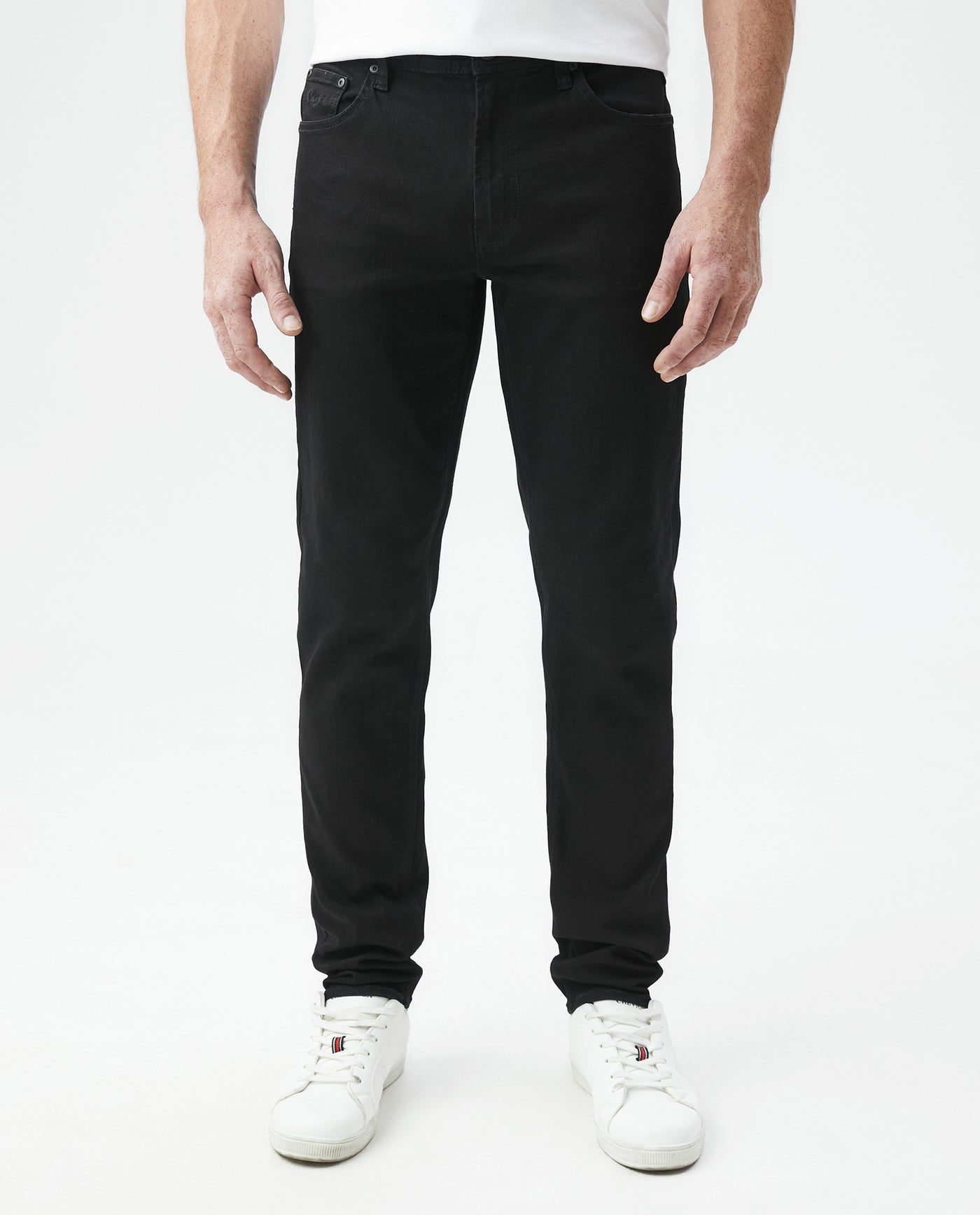 Men´s Straight Fit Jean - Black 63_330E003_NEG193909_3