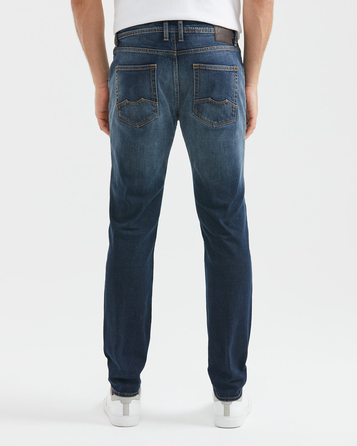 STRAIGHT FIT MID-RISE JEANS IN DARK WASH ST022