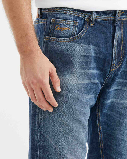 STRAIGHT FIT MID-RISE JEANS IN DARK WASH ST028