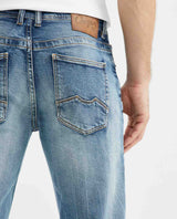 Men's Famous Jeans Slim Fit Medium Wash Subtle Distressing 331F017 - 5