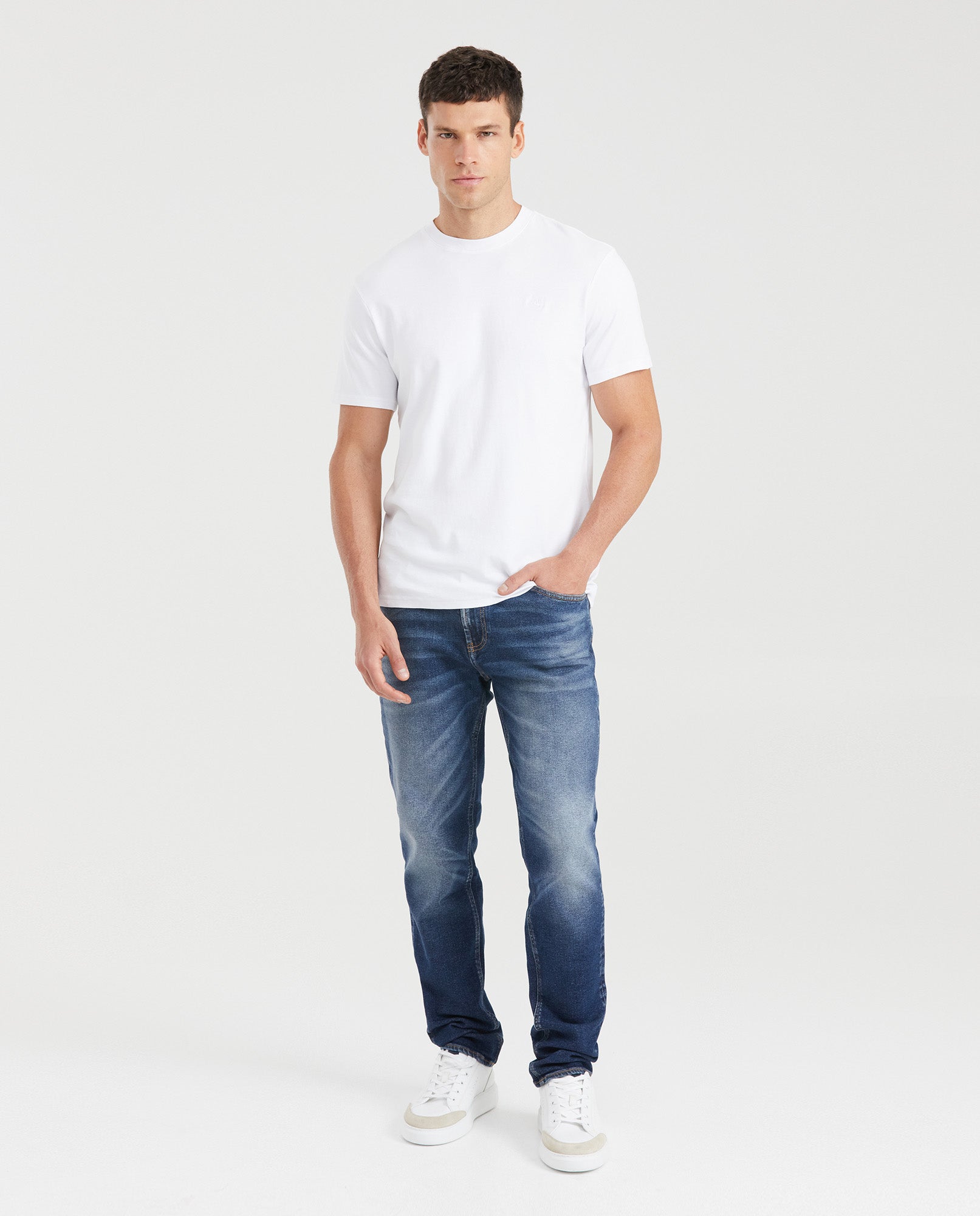 Men's Morrison Jeans Straight Slim Fit Medium Wash in Recycled Cotton-Cotton Blend 331G003 - 6