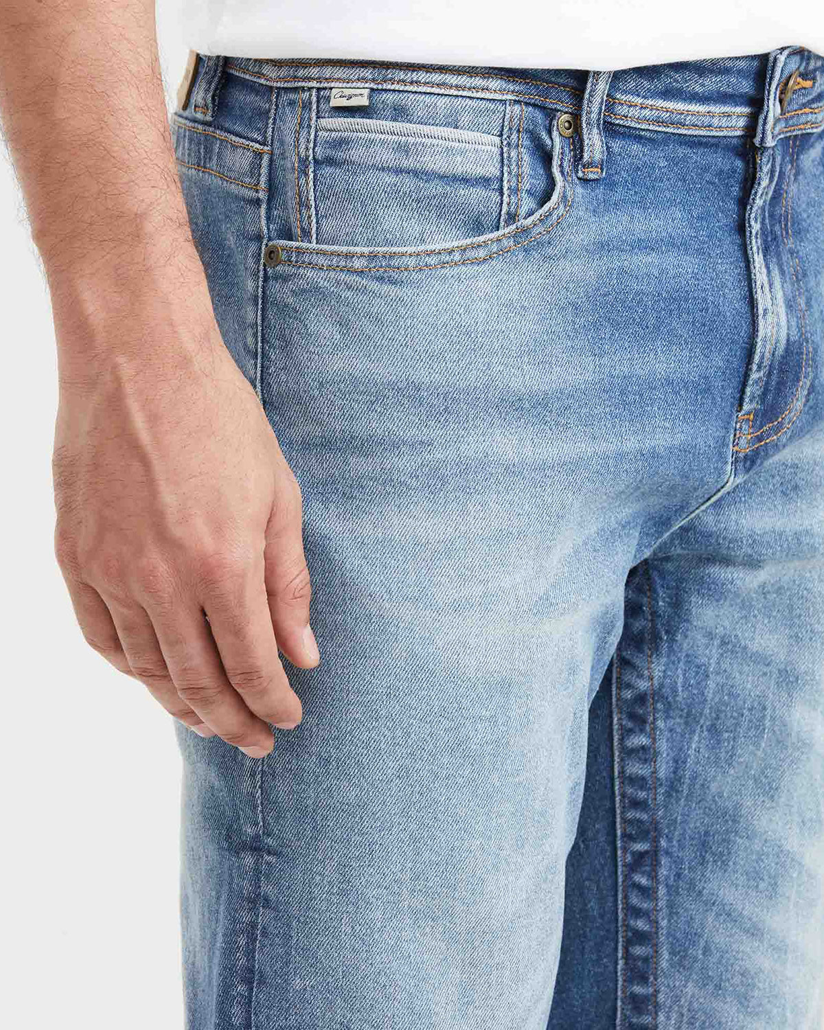 SLIM FIT FAMOUS IN LIGHT WASH SL0010