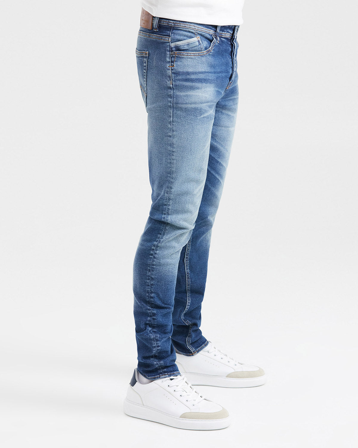SUPER SLIM FIT-RIDER IN DARK WASH SS001