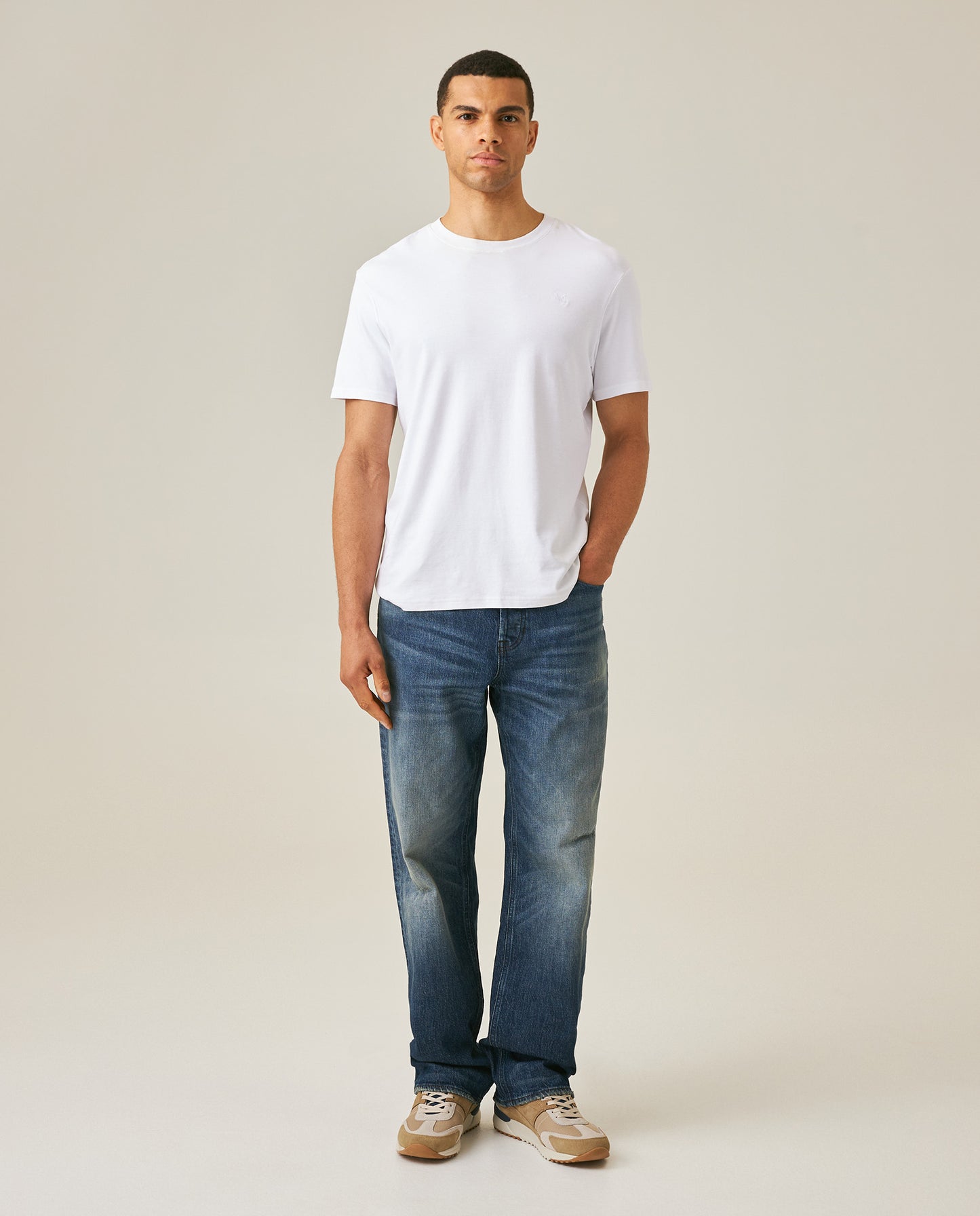 Mens Jeans Relaxed Fit High Rise Medium Wash Cotton Elastane Leather Waistband Badge - Blue 63_331H001_AZU184140_4