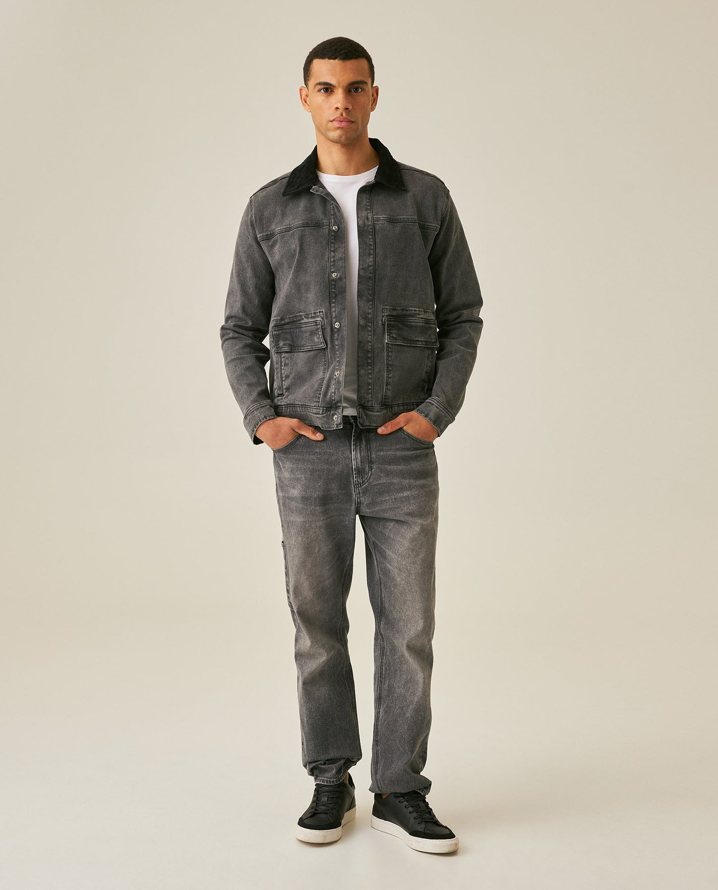 Mens Jeans Straight Fit High Rise Gray Wash Cotton Polyester Elastane Functional Side Pocket Eyelet - Gray 63_331H013_GRI194305_4