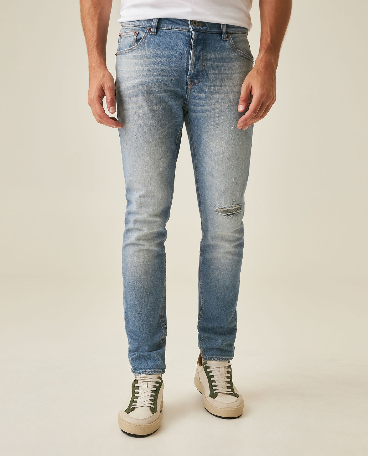 Mens Jeans Skinny Fit Low Rise Light Wash Cotton Elastane Distressed Patches Contemporary Low Rise - Blue 63_331H017_AZU154020_0