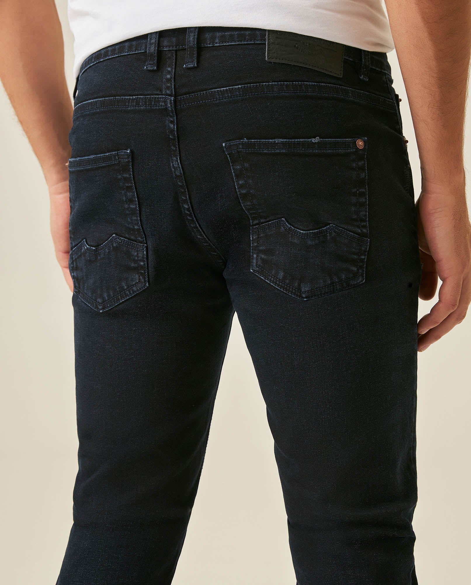 Mens Jeans Skinny Fit Low Rise Dark Wash Cotton Elastane Distressed Patches Artisan Repairs - Blue 63_331H022_AZU194052_7