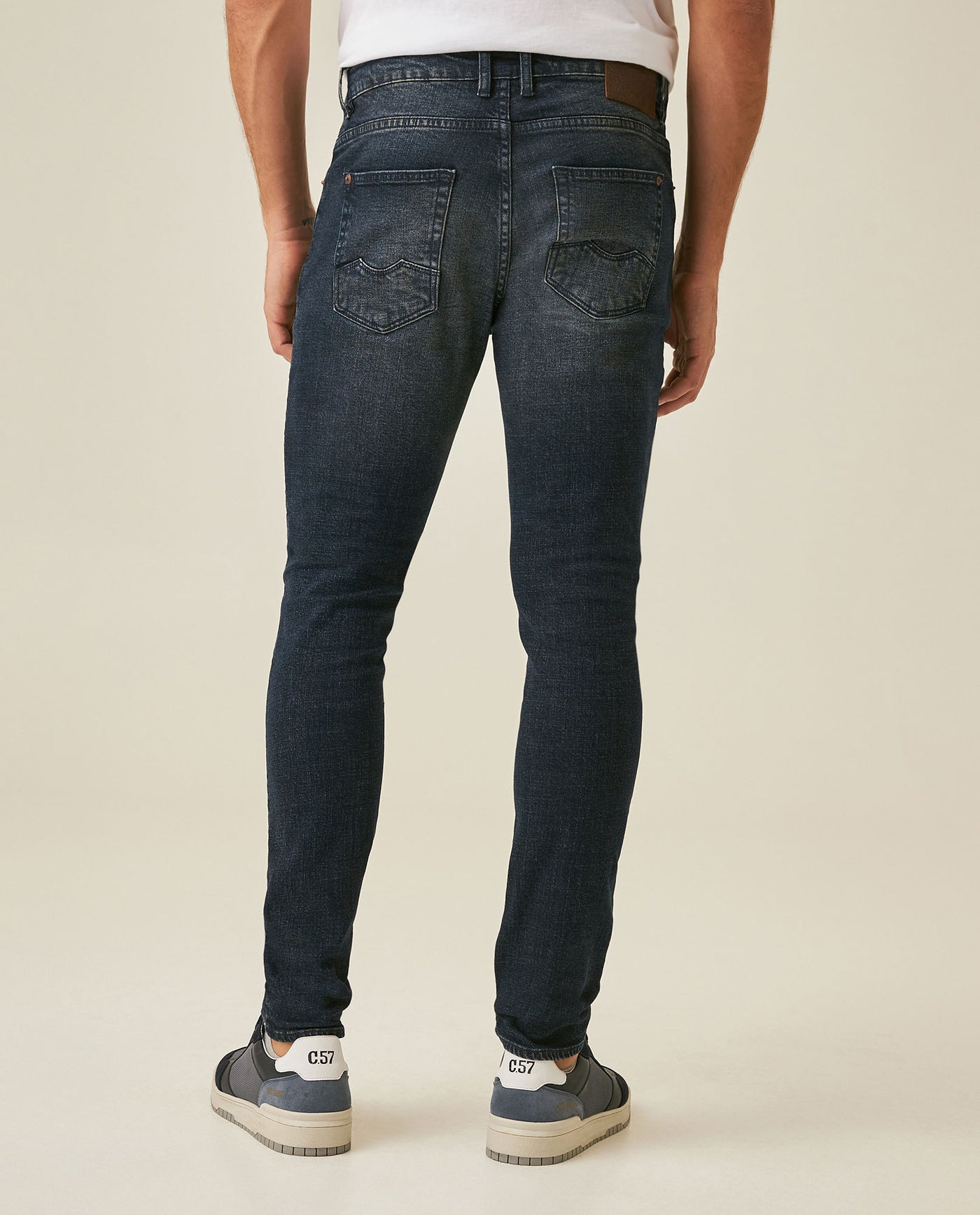 Mens Jeans Skinny Fit Low Rise Ultra Dark Wash Cotton Elastane Distressed Artisan Repairs Dramatic Contrast - Blue 63_331H028_AZU194052_6