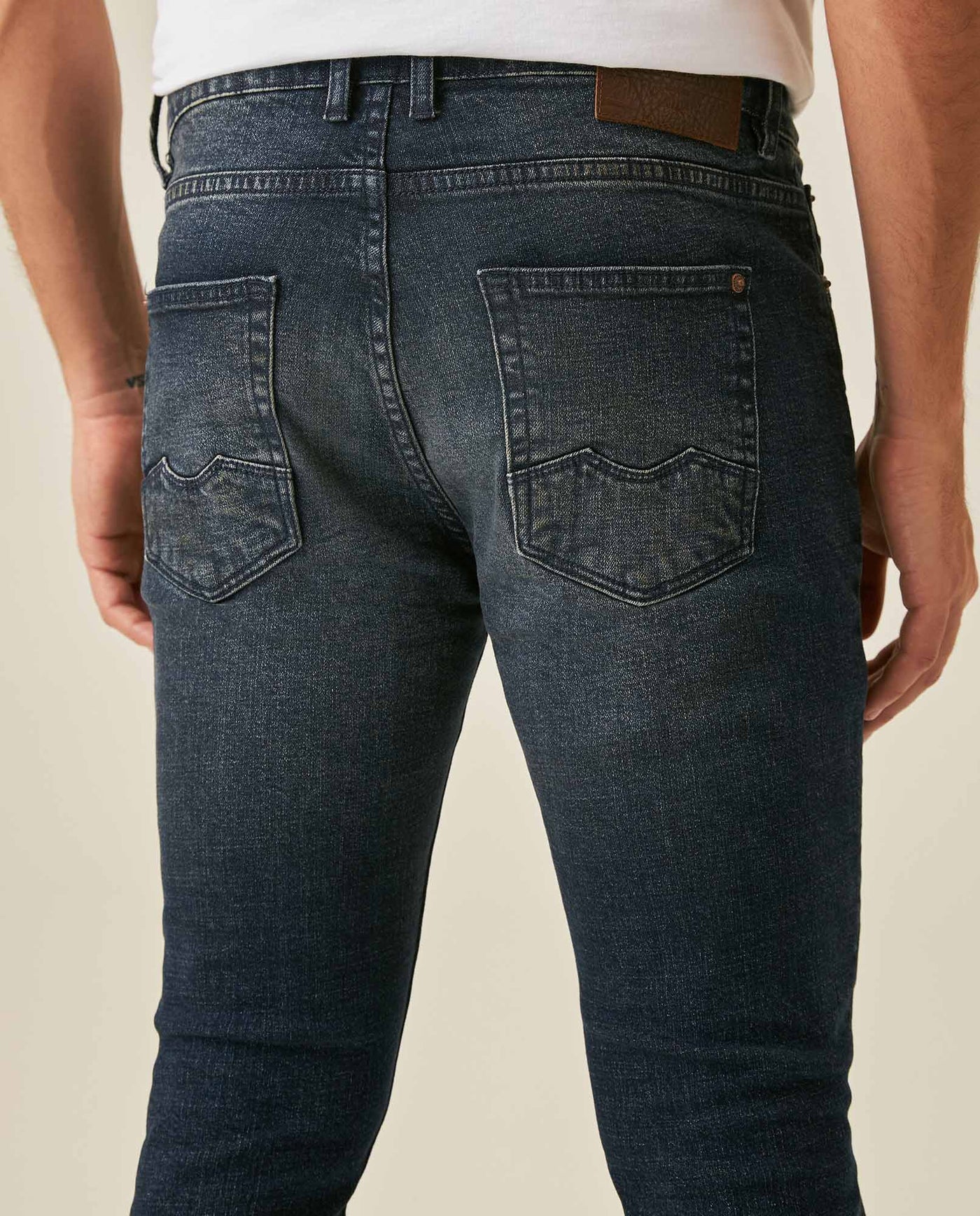 Mens Jeans Skinny Fit Low Rise Ultra Dark Wash Cotton Elastane Distressed Artisan Repairs Dramatic Contrast - Blue 63_331H028_AZU194052_7