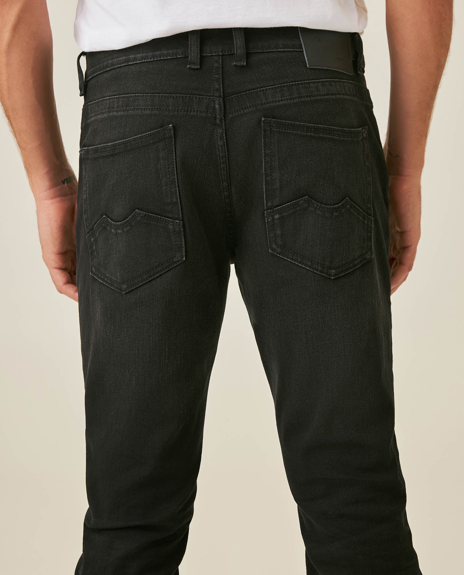 Mens Jeans Skinny Fit Mid Rise Black Wash Cotton Polyester Elastane Leather Piping Watch Pocket Clean - Black 63_331H032_NEG194004_7