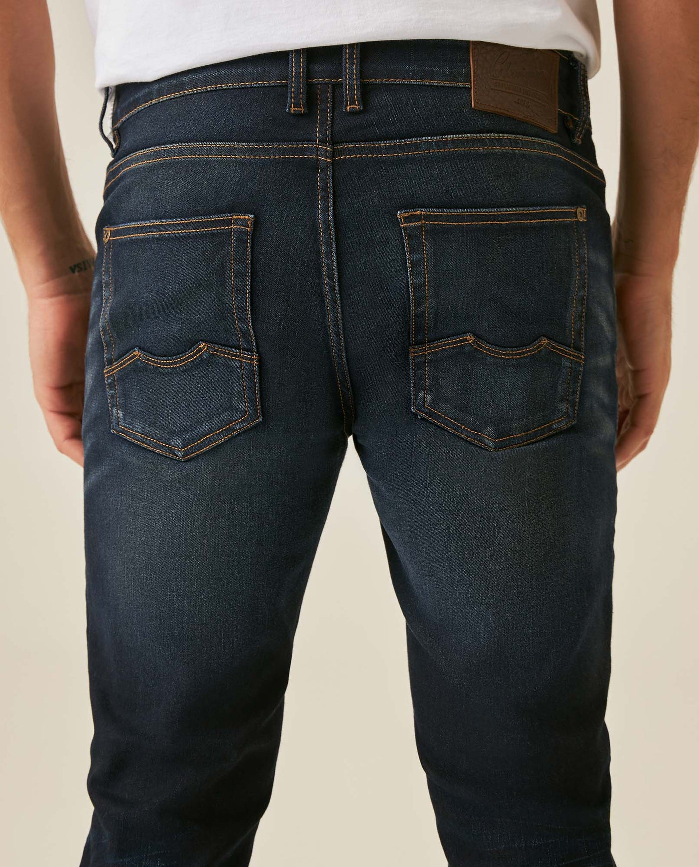 Mens Jeans Skinny Fit Low Rise Ultra Dark Wash Cotton Recycled Polyester Elastane Classic Distressing - Blue 63_331H033_AZU193924_7
