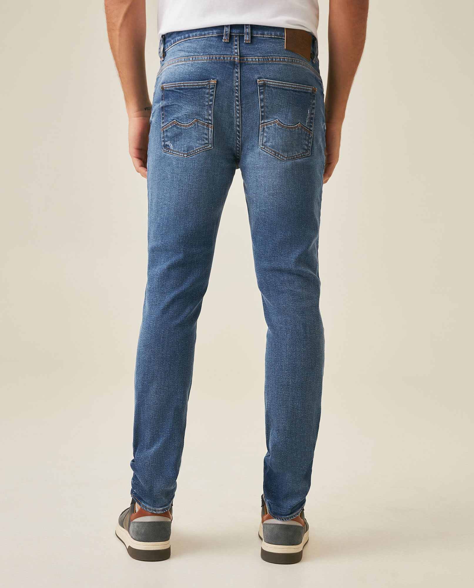 Mens Jeans Skinny Fit Low Rise Medium Wash Cotton Elastane  Watch Pocket Loops Balanced Rips - Blue 63_331H140_AZU184140_6