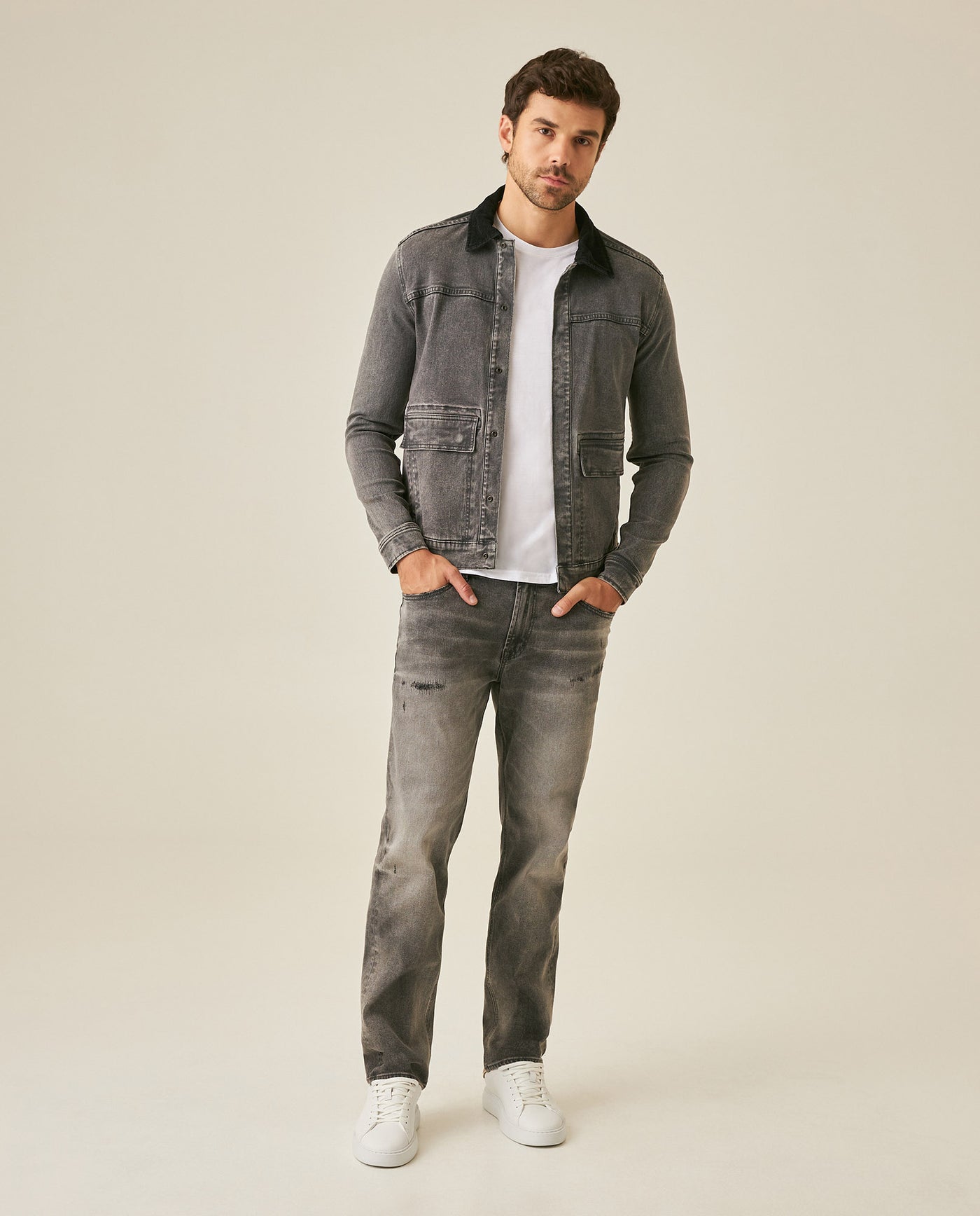 Mens Heritage Jeans Slim Fit Mid Rise Gray Wash Comfort Fabric Trucker Set Embroidered Logo - Gray 63_331H451_GRI194305_4
