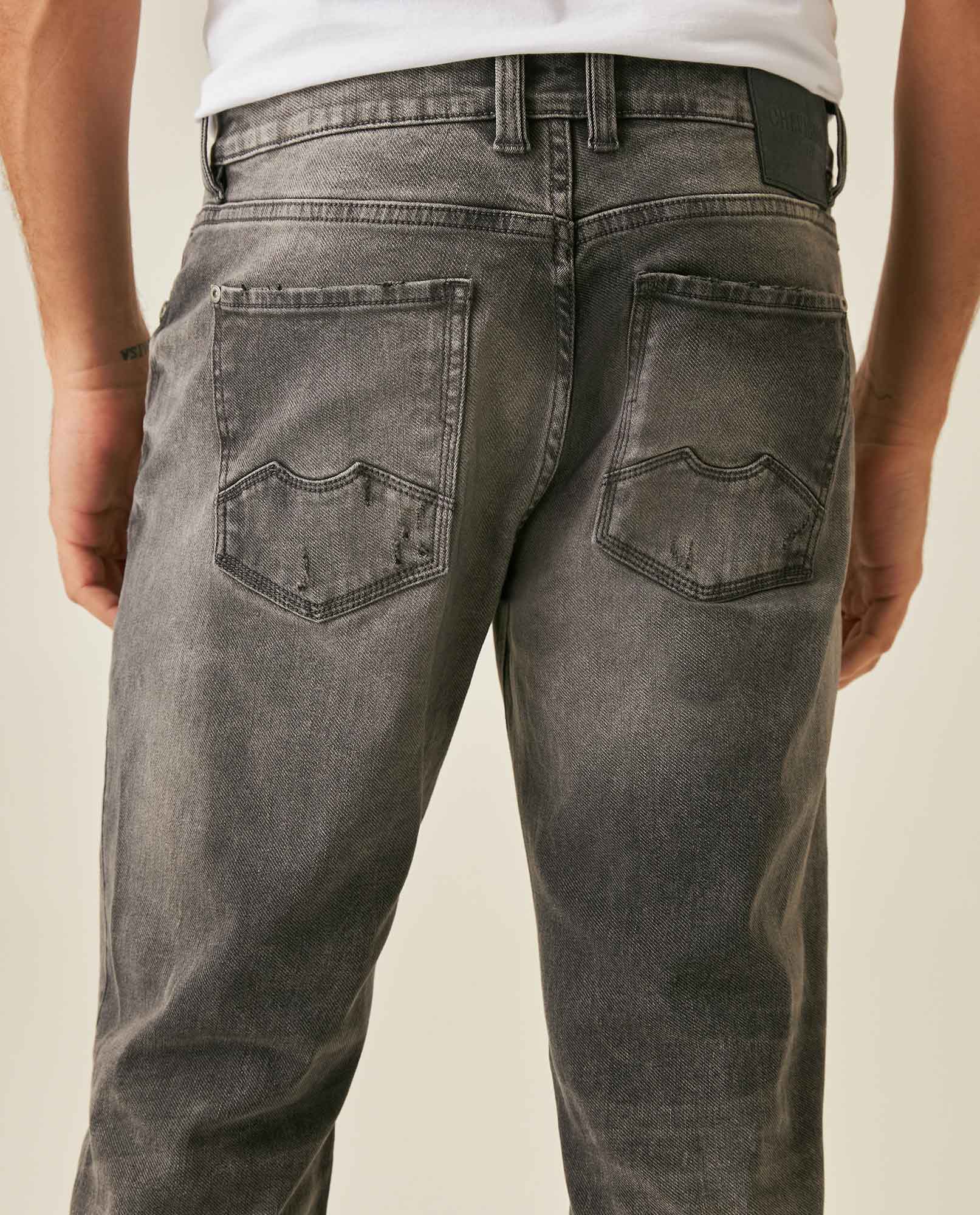 Mens Heritage Jeans Slim Fit Mid Rise Gray Wash Comfort Fabric Trucker Set Embroidered Logo - Gray 63_331H451_GRI194305_7