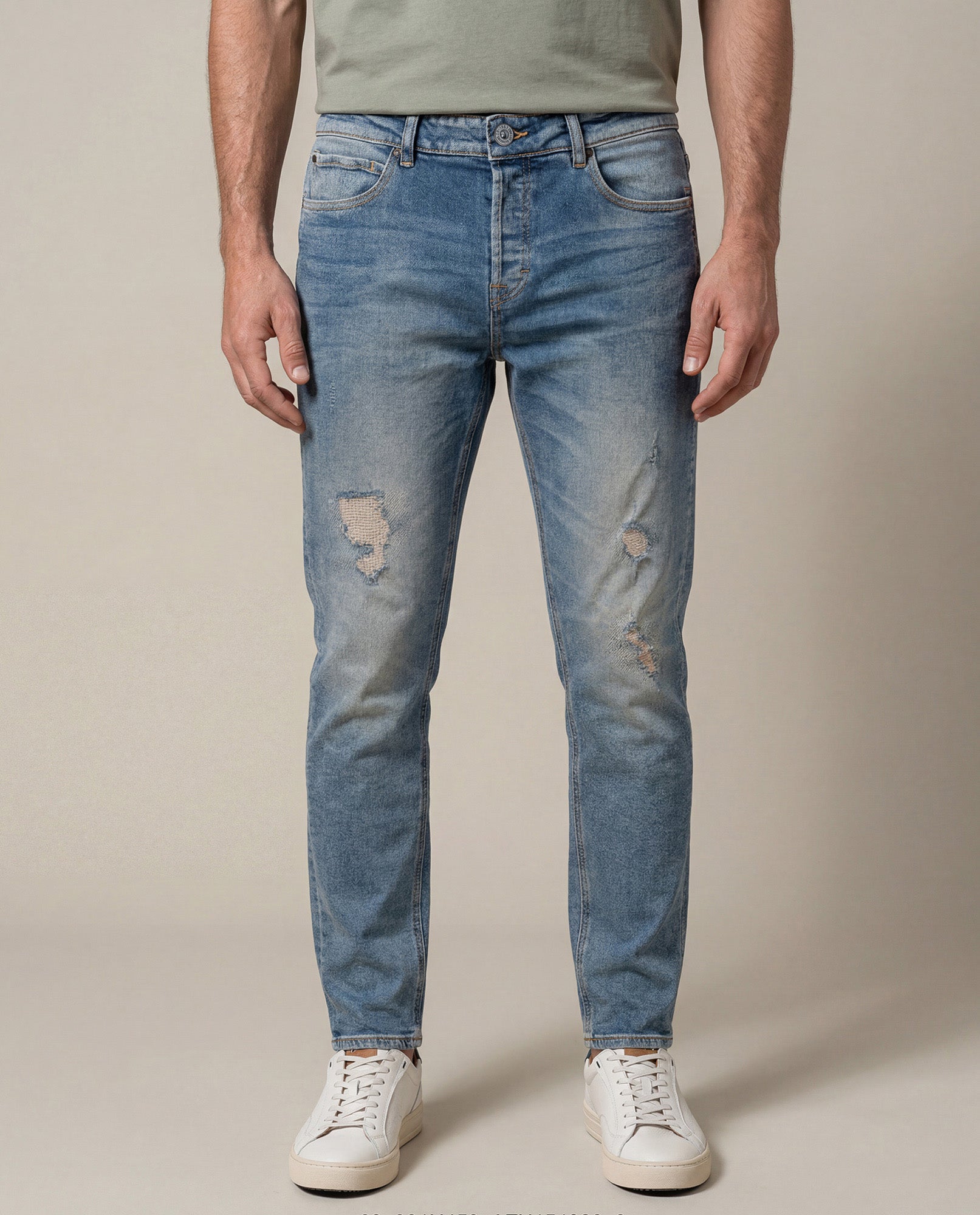 Mens Heritage Jeans Skinny Fit Low Rise Medium Wash Cotton Polyester Elastane Vintage Distressed Repairs - Blue 63_331H453_AZU154020_0