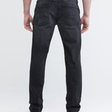 RELAXED FIT HIGH-RISE JEANS IN BLACK