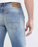 SLIM FIT MID-RISE JEANS IN LIGHT WASH SL0019