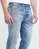 STRAIGHT FIT MID-RISE JEANS IN LIGHT WASH ST048