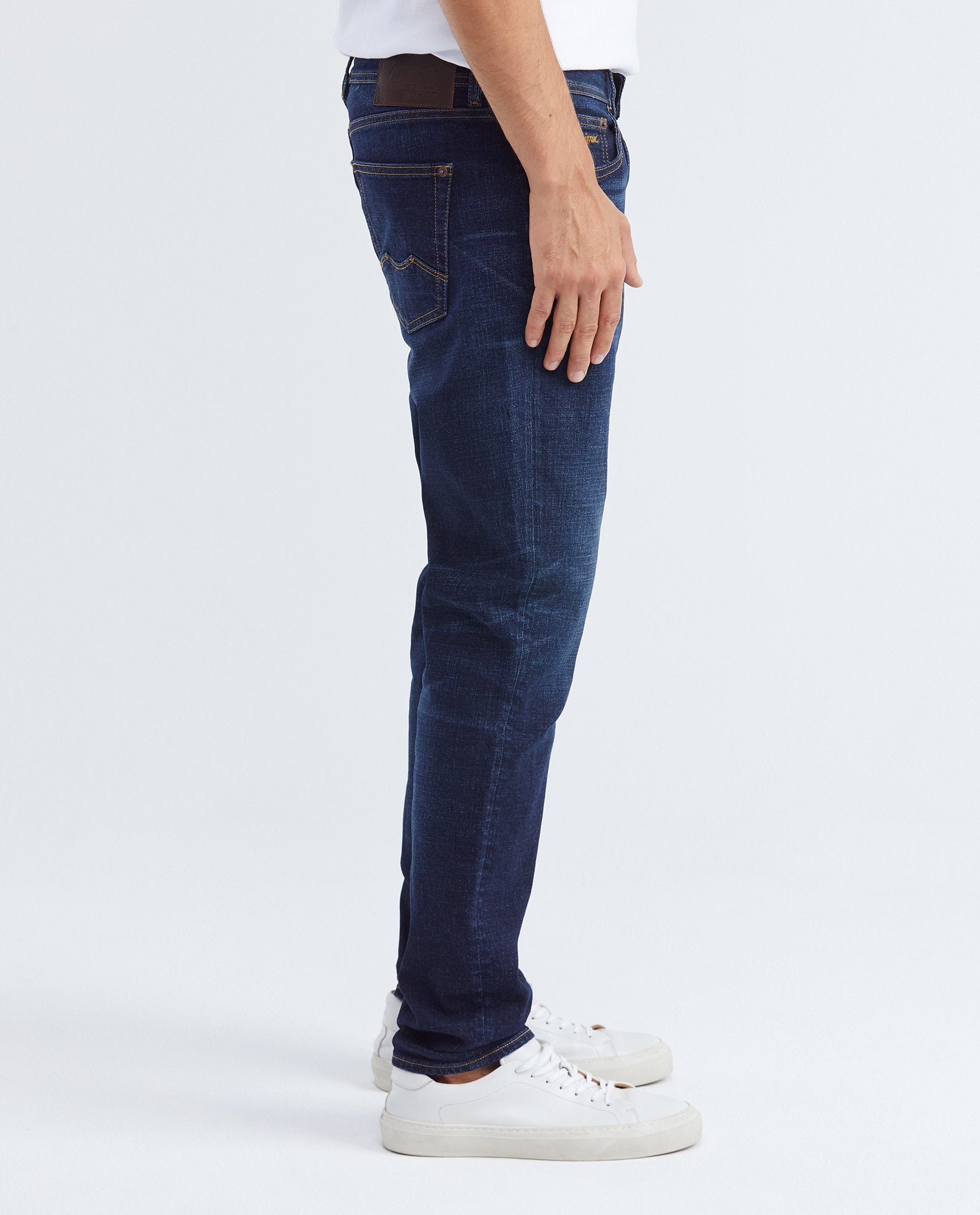 Men's Morrison Jeans Straight Bootcut Dark Wash Extended Subtle Distressing - 4