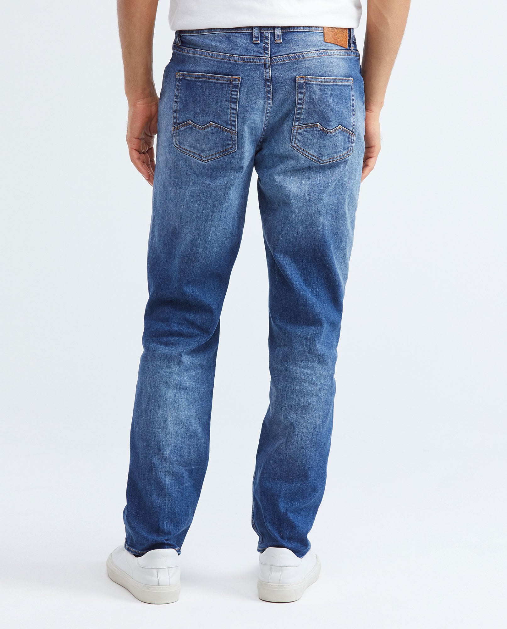 Men's Morrison Jeans Straight Bootcut Medium Wash Recycled Knee-Thigh Distressing 332F010 - 4