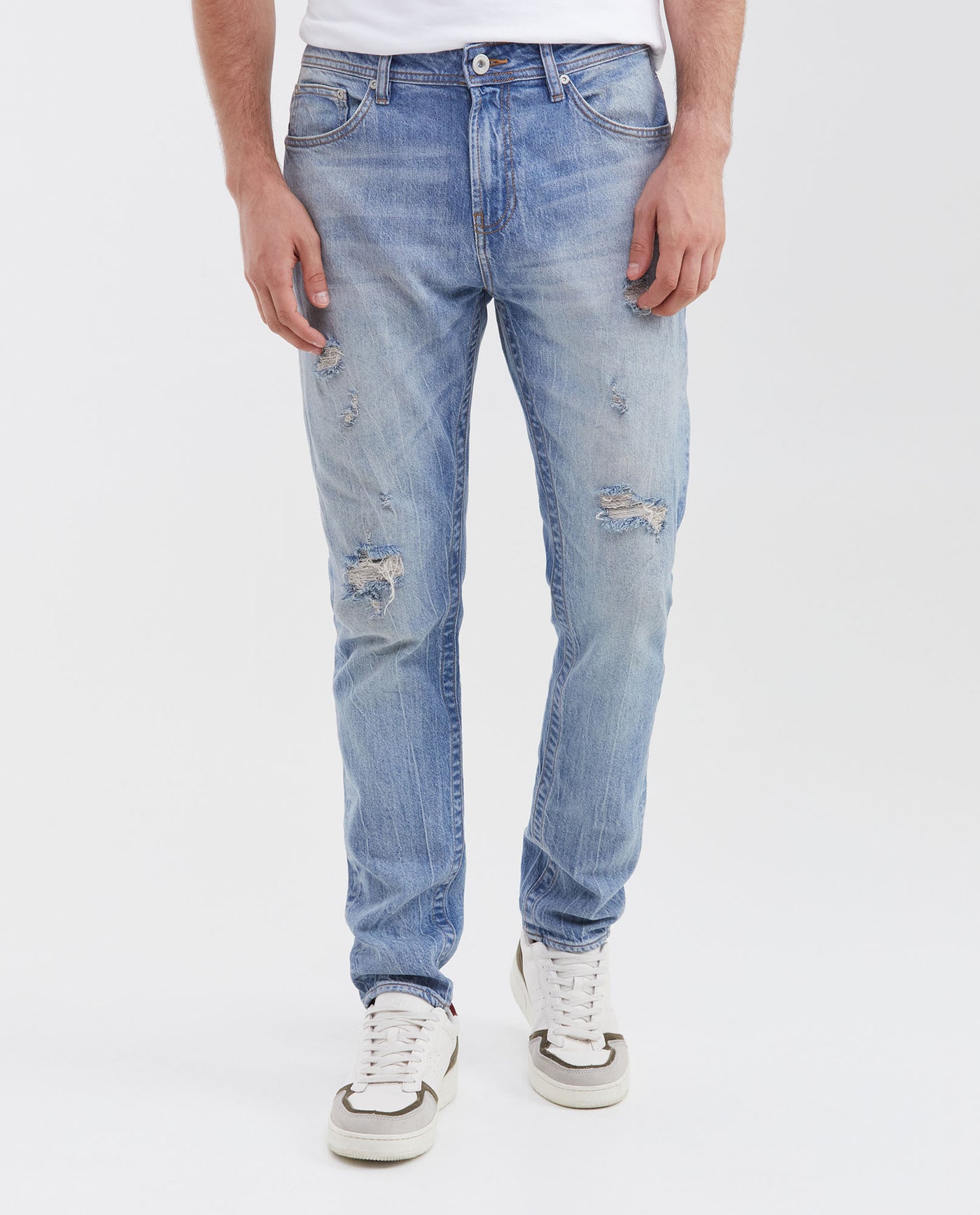 Men's Famous Slim Fit Jeans in Light Wash with Sandblasting and Patched Rips in Comfort 332G017 - 1
