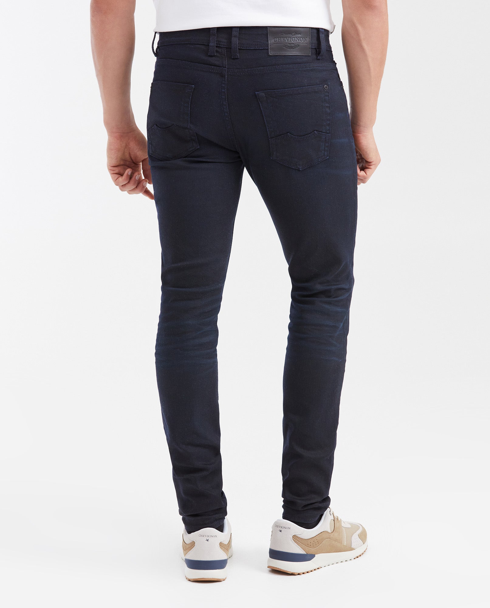 Jean Super Slim Fit Low Rise Super Slim Leg Ultra Dark Blue Resin Finish for Men - Blue 332G022 - 4