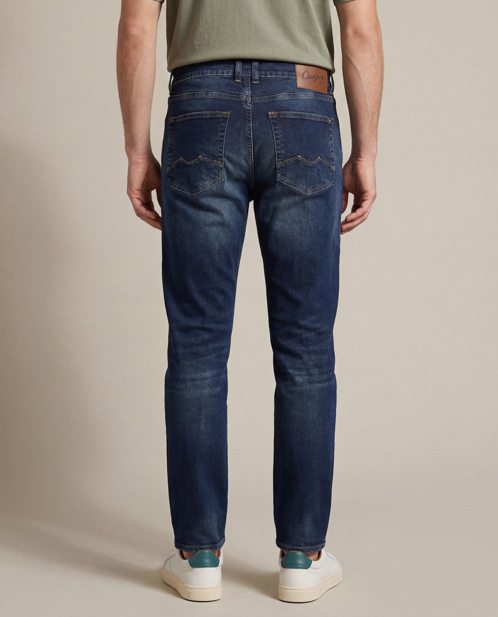 Mens Straight Fit Medium Wash Jeans - Blue 63_335G067_AZU184140_6