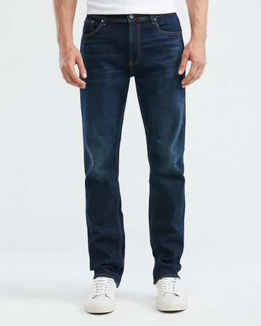 RELAXED FIT HIGH-RISE JEANS IN ULTRA DARK WASH