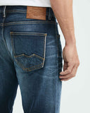 STRAIGHT FIT MID-RISE JEANS IN ULTRA DARK WASH ST029