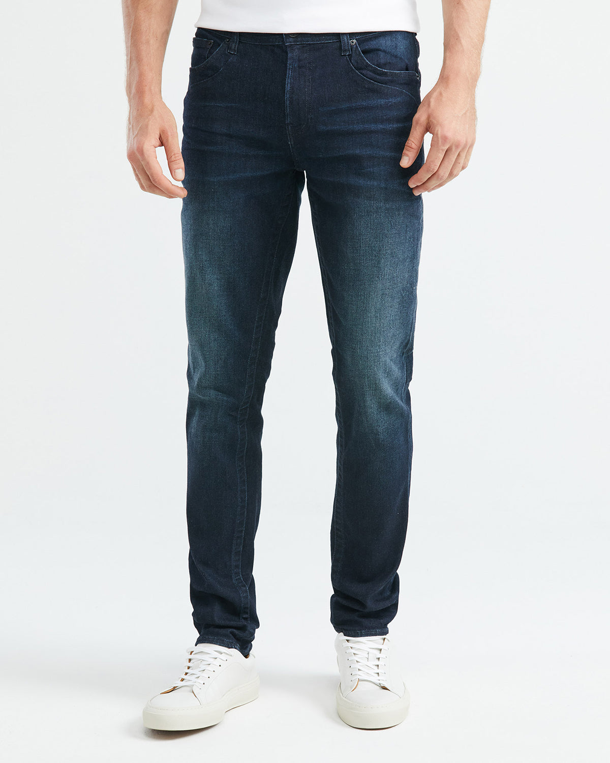 SLIM FIT MID-RISE JEANS IN ULTRA DARK WASH SL0011
