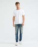 STRAIGHT FIT MID-RISE JEANS IN DARK WASH