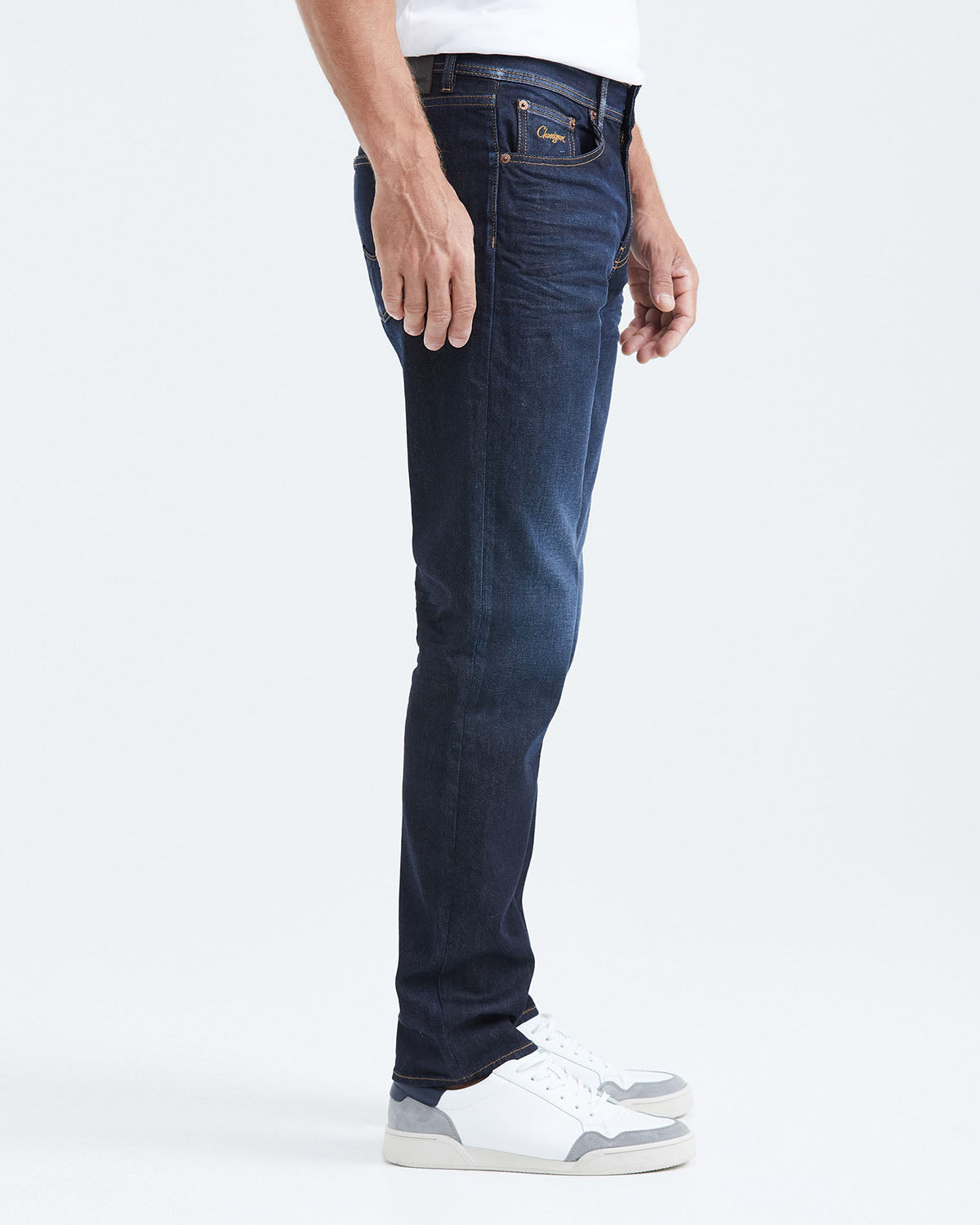 STRAIGHT FIT MID-RISE JEANS IN DARK WASH ST004