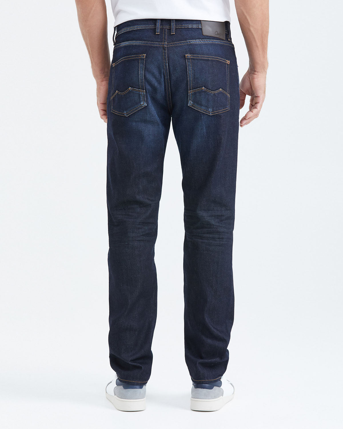 STRAIGHT FIT MID-RISE JEANS IN DARK WASH ST004