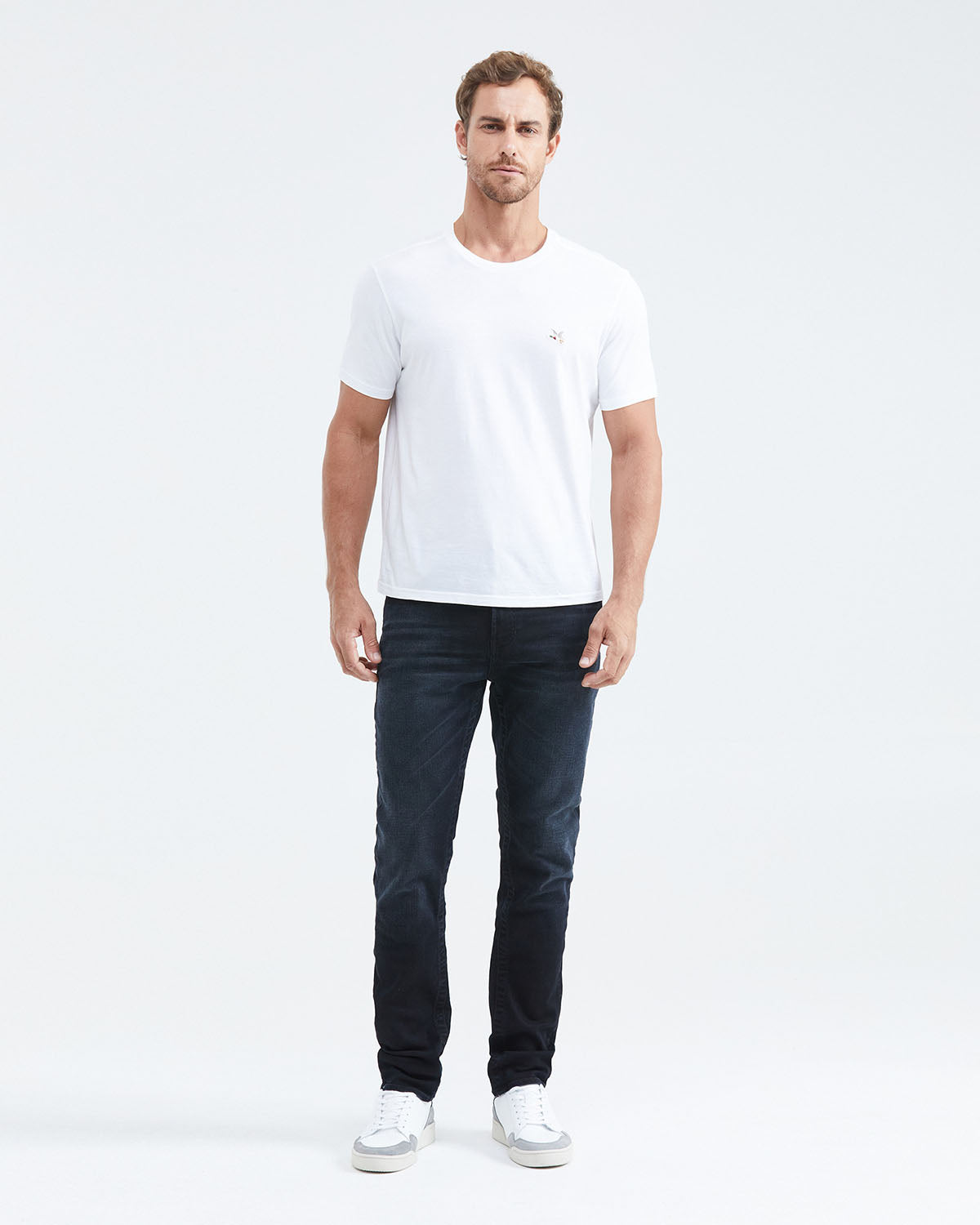 SLIM FIT MID-RISE DARK JEANS IN ULTRA DARK WASH SL007