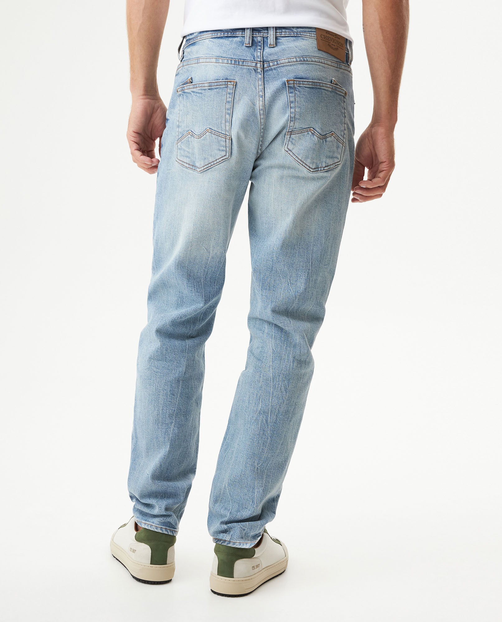 Men's Morrison Slim Light Wash Jeans in Cotton Stretch Blend, Mariner 339G014 - 5