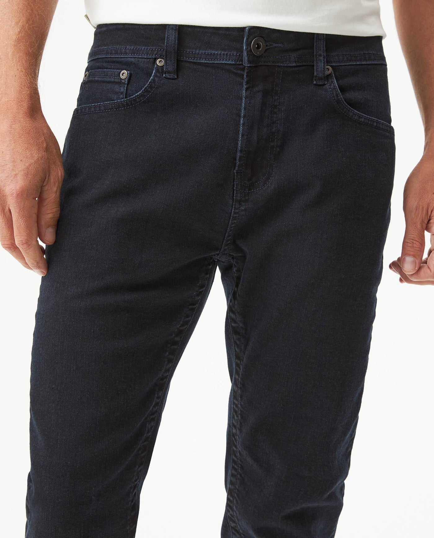 Men's Famous Skinny Fit Ultra Dark Wash Jeans in Cotton-Recycled Cotton Blend, Harbor 339G027 - 4
