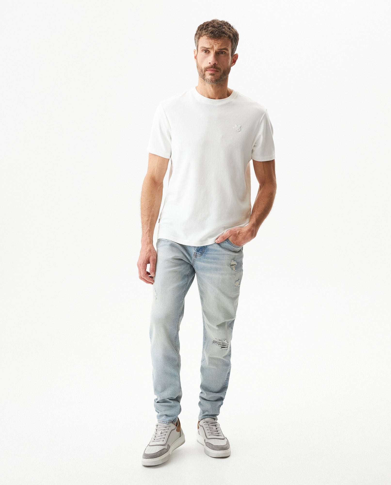 Men's Famous Skinny Fit Light Wash Jeans in Cotton Stretch Blend, Windward - 3