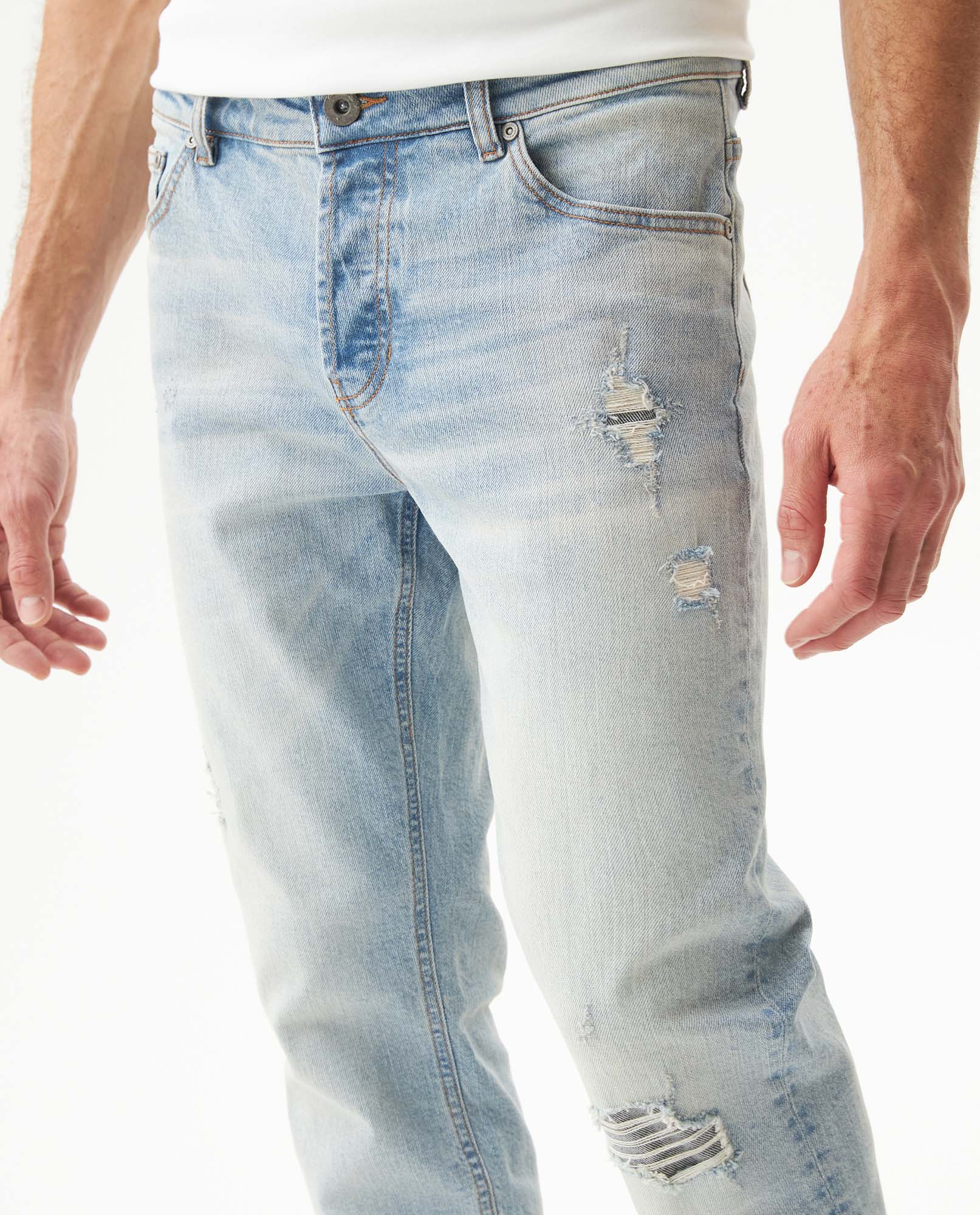 Men's Famous Skinny Fit Light Wash Jeans in Cotton Stretch Blend, Windward - 4