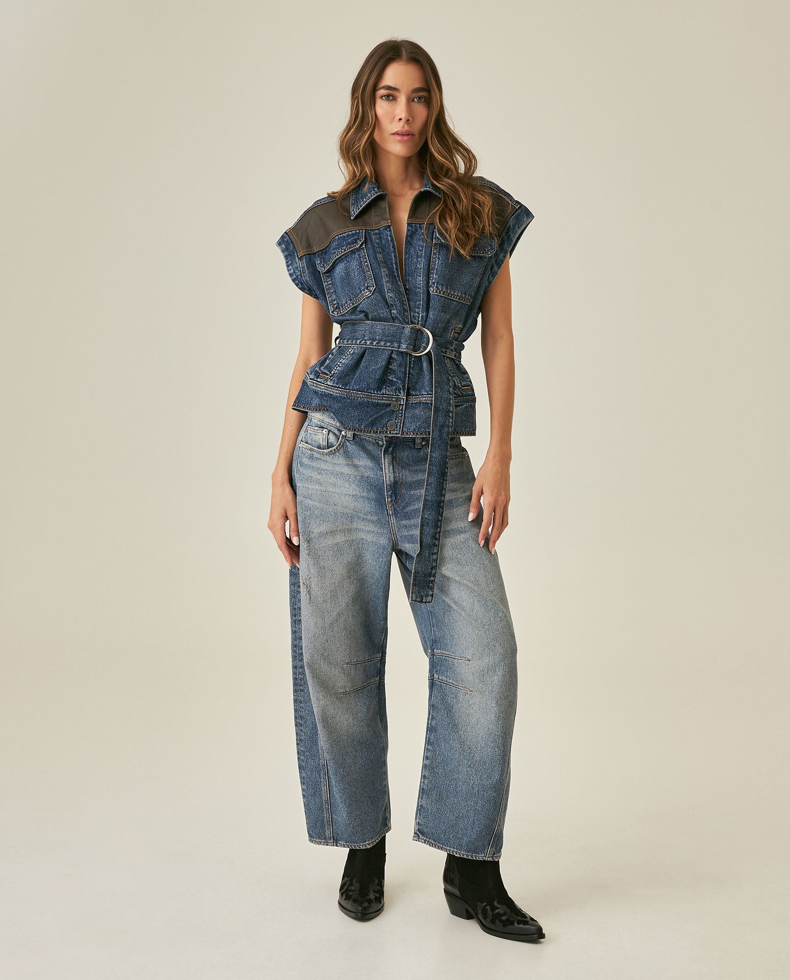 Womens Heritage Vest Cotton Lyocell Dark Wash Leather Yokes Integrated Belt - Blue 63_421H450_AZU184140_4