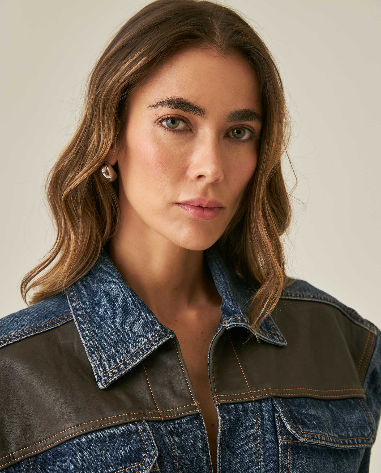 Womens Heritage Vest Cotton Lyocell Dark Wash Leather Yokes Integrated Belt - Blue 63_421H450_AZU184140_5