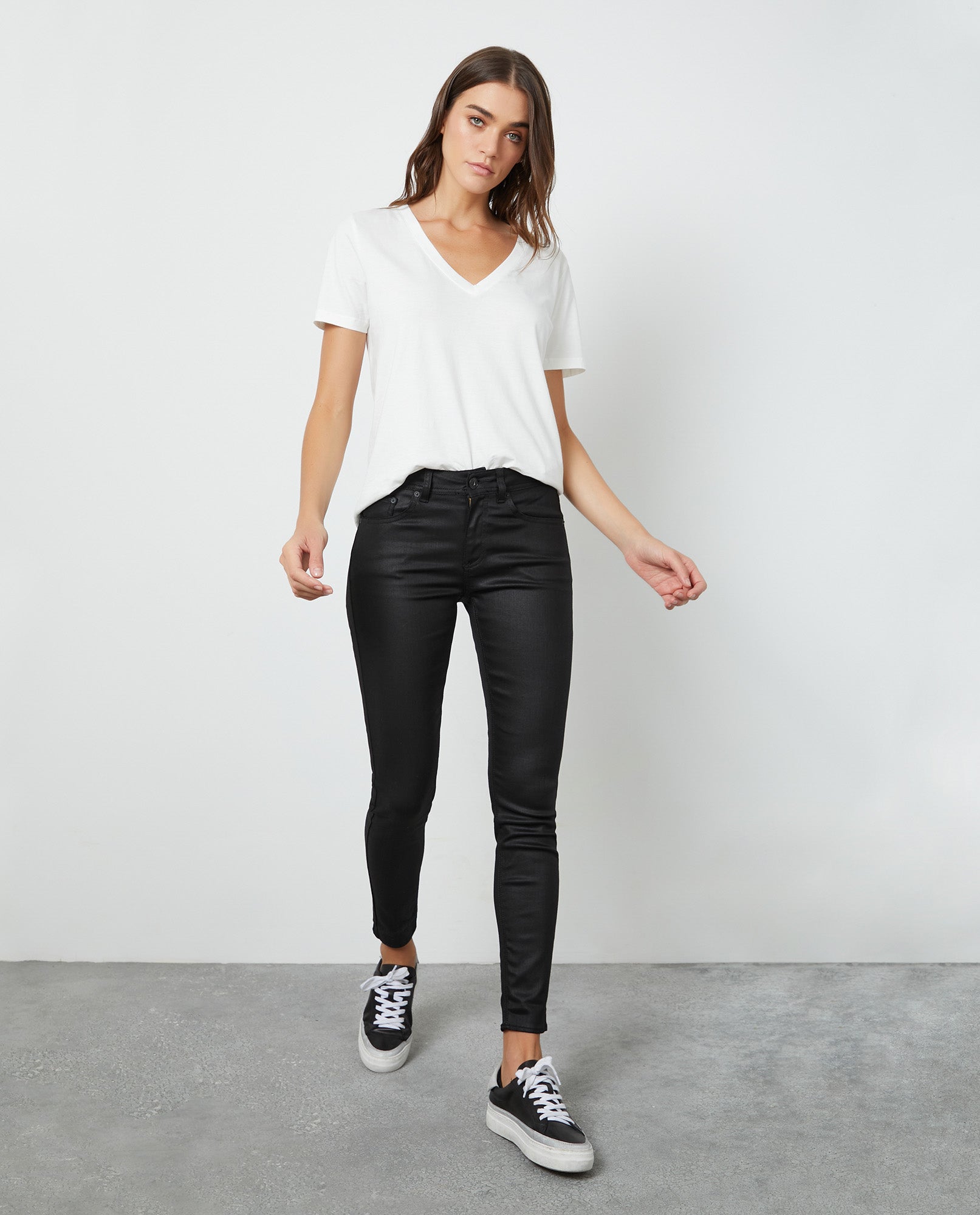 Women's Denim-High-rise Jeans, Black Wash 430E003 - 3