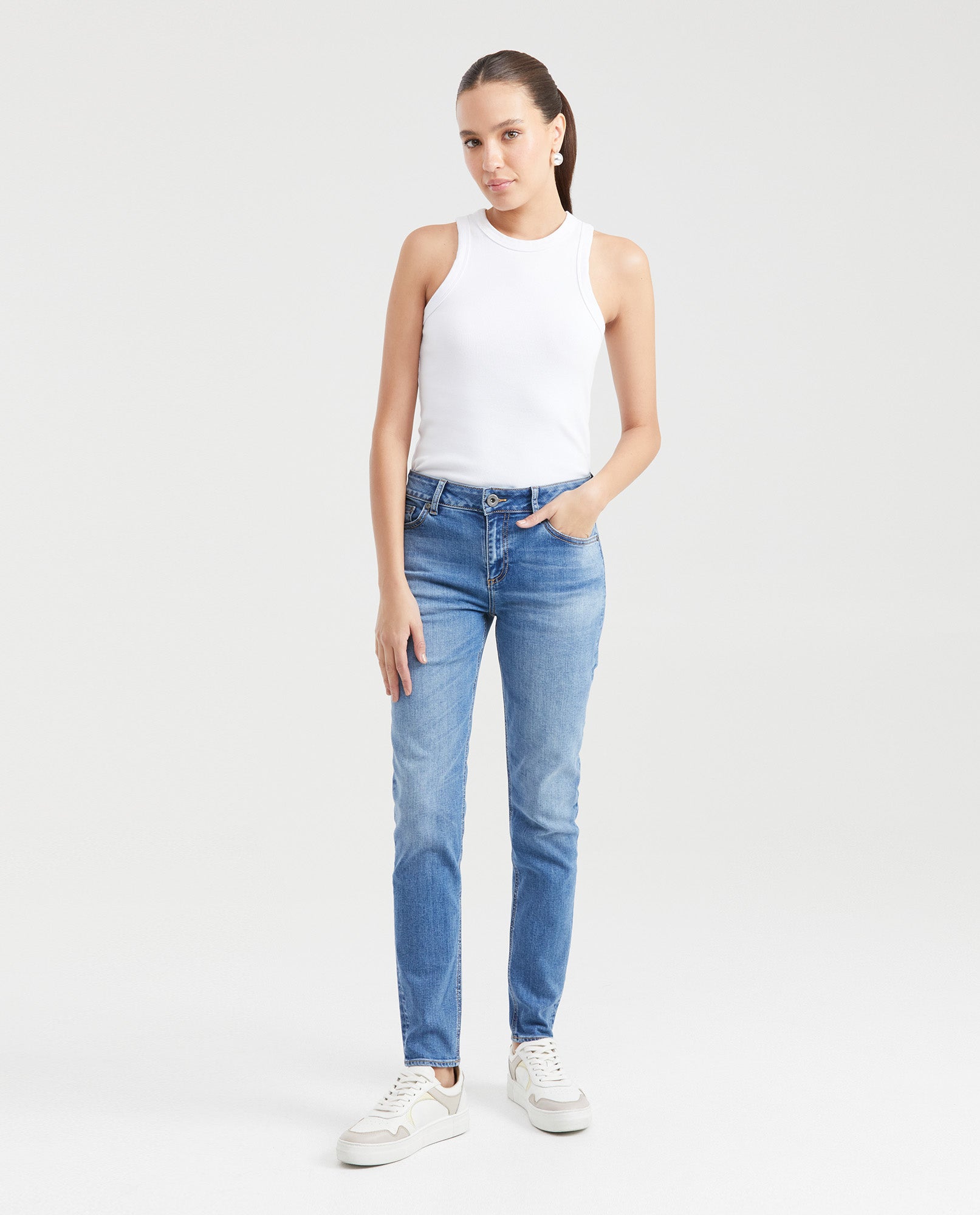 Women's Jeans, Low Rise Skinny Bootcut - Mid Blue 431G004 - 5